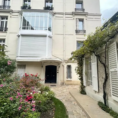 Charming Near Luxembourg Garden, Pantheon View Apartment Paris